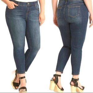 Torrid girlfriend medium wash jeans women's size 18